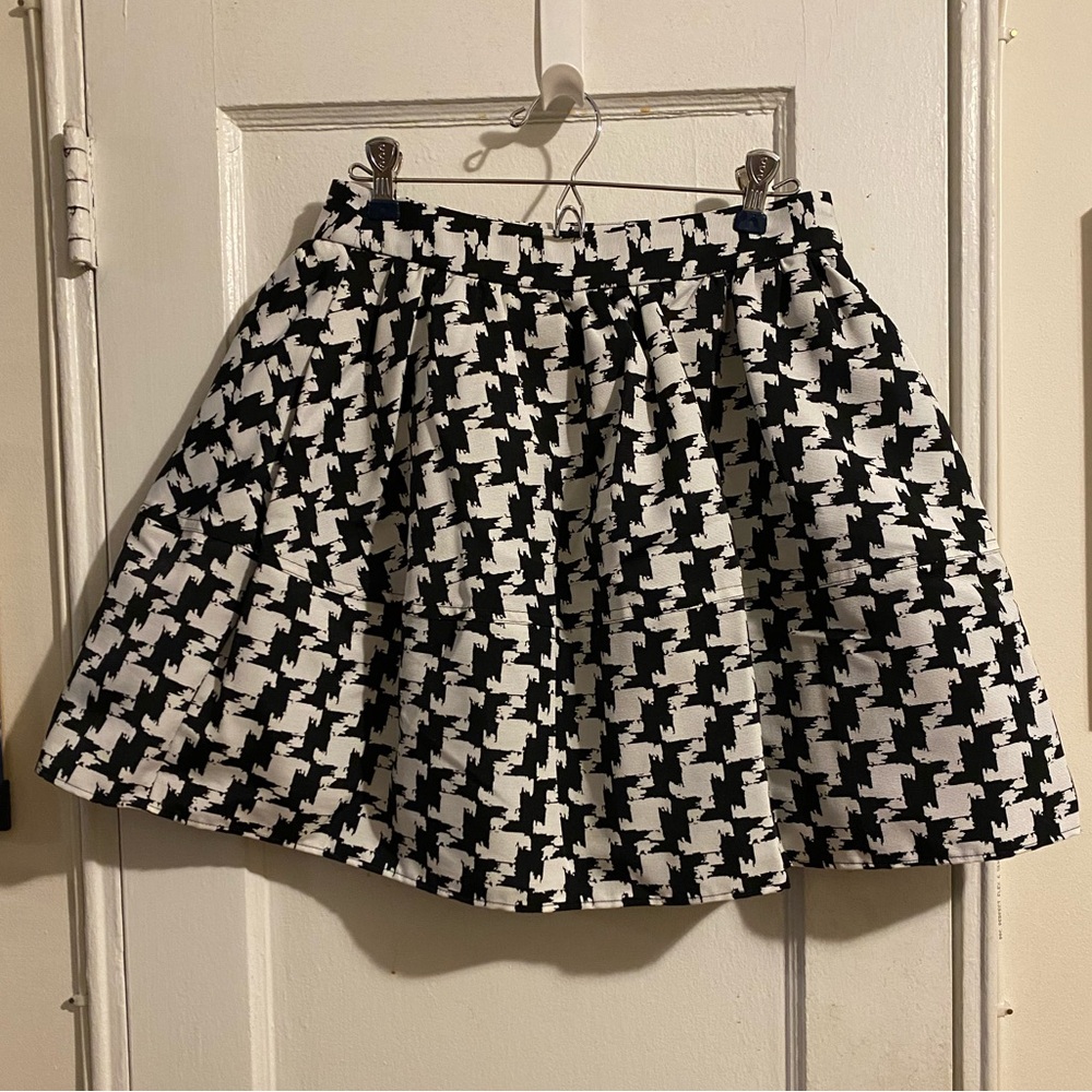 Black & White Mini Skirt